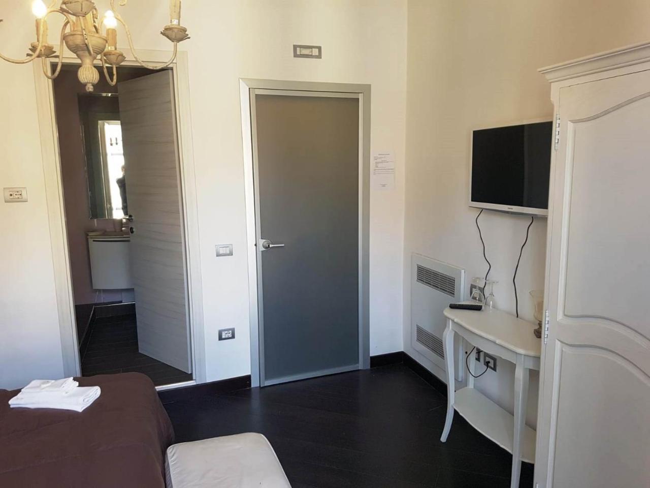 Zelzar Salerno Centro Hotell Exteriör bild