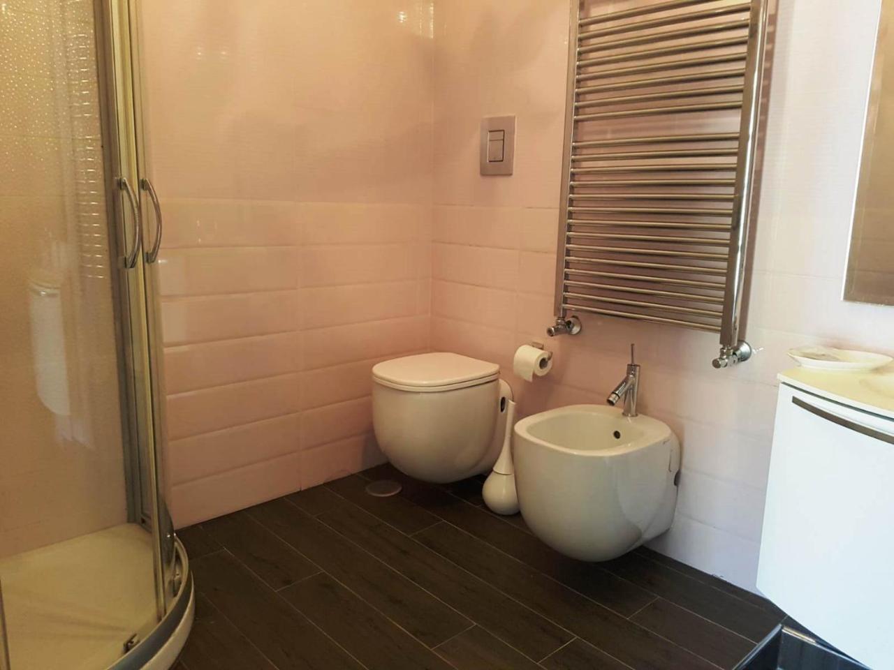Zelzar Salerno Centro Hotell Exteriör bild