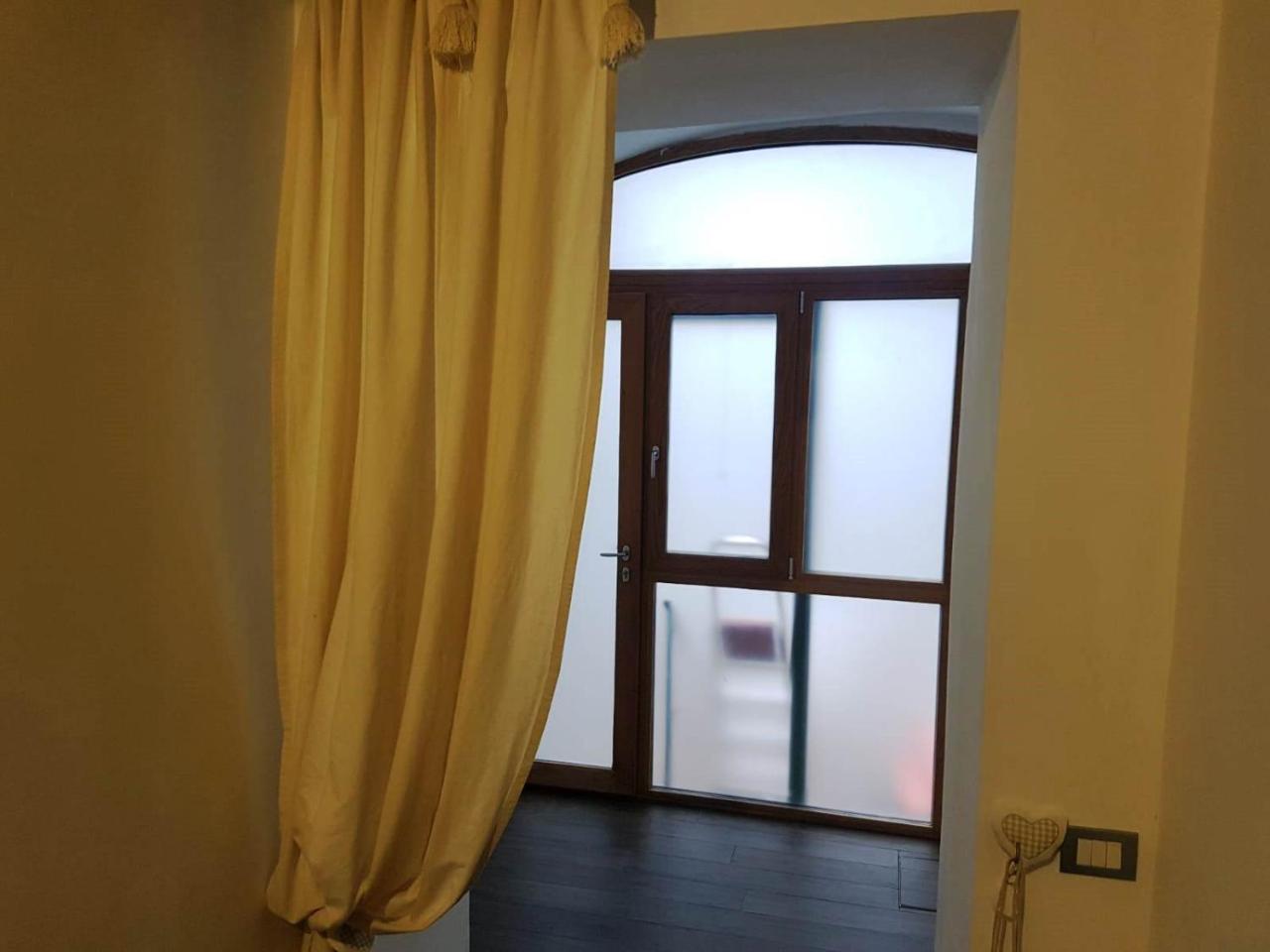 Zelzar Salerno Centro Hotell Exteriör bild
