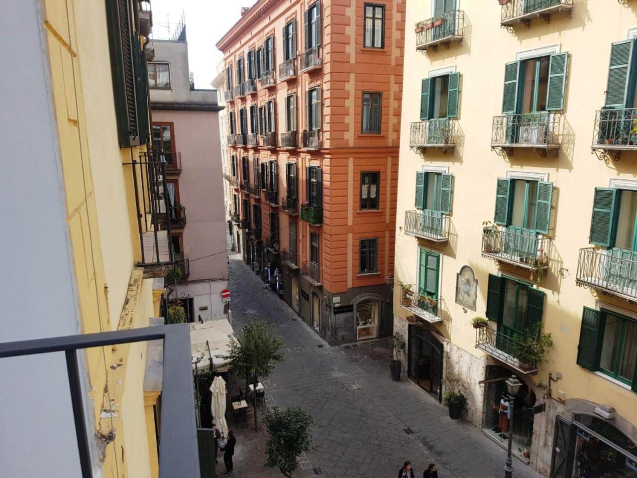 Zelzar Salerno Centro Hotell Exteriör bild